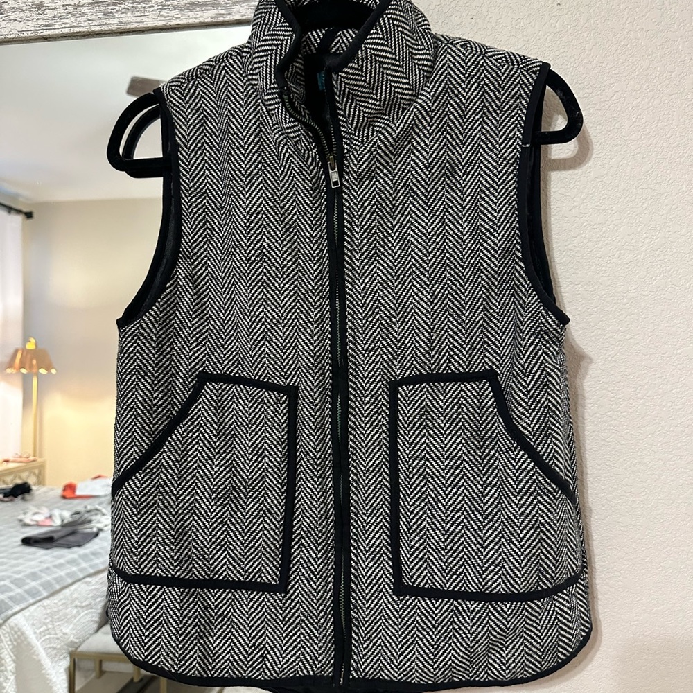 Coldwater Creek Black and White Chevron Vest